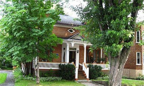 Bed & Breakfast Aux Annees Folles 3*